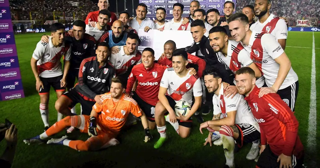 Video: el gesto de los jugadores de River con los hinchas chaqueños