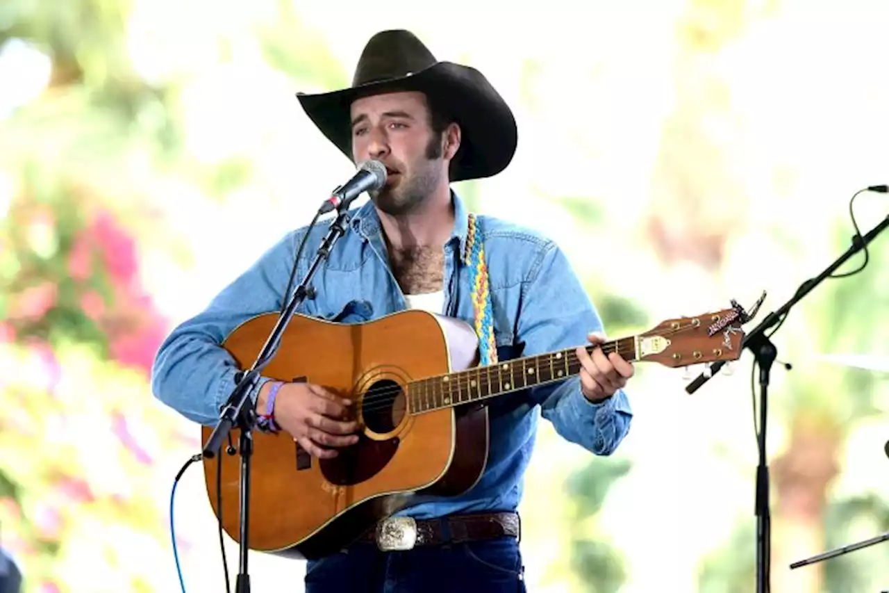 Country Singer Luke Bell Dead At 32 After Being Reported Missing, Artists Pay Tribute