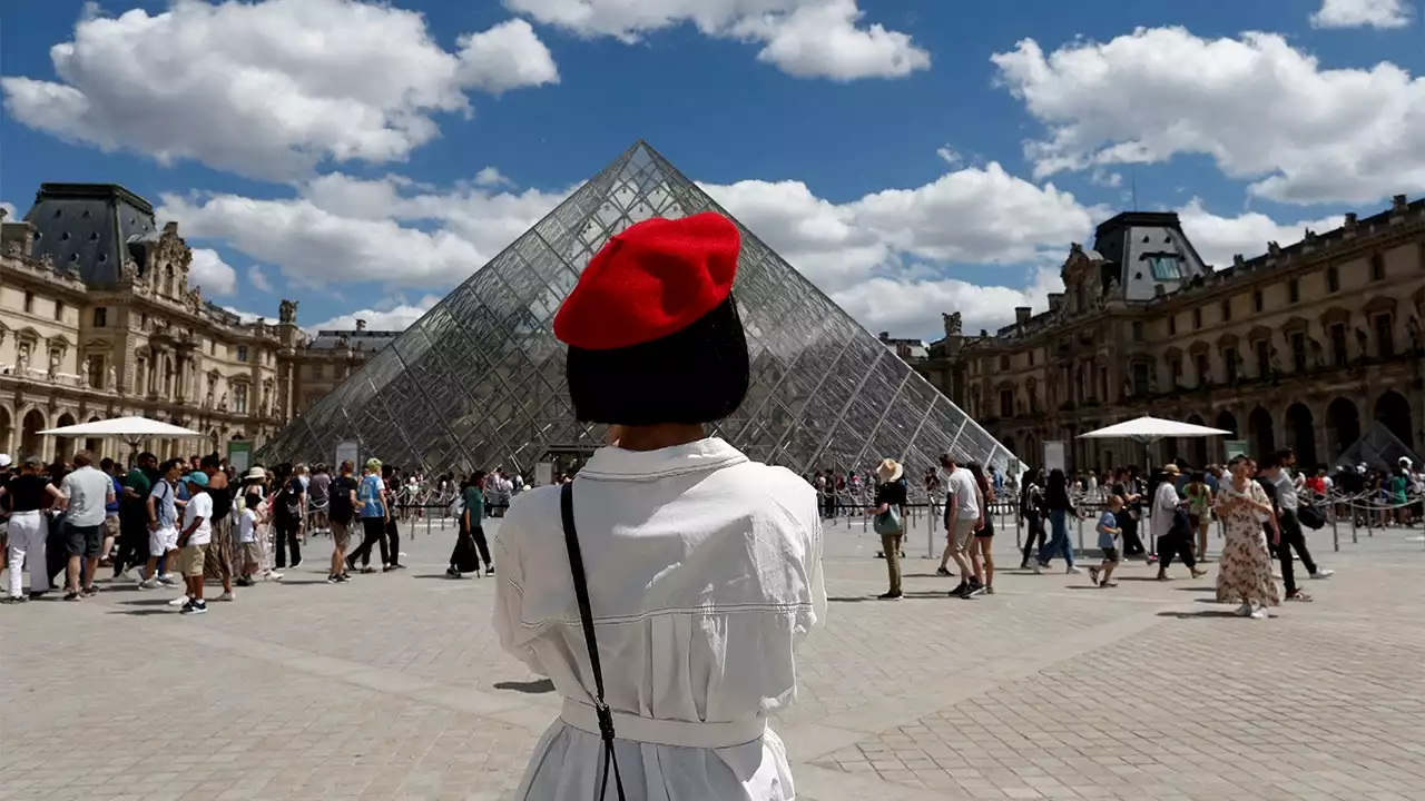 France tourism rebounds post-pandemic in the summer of 2022