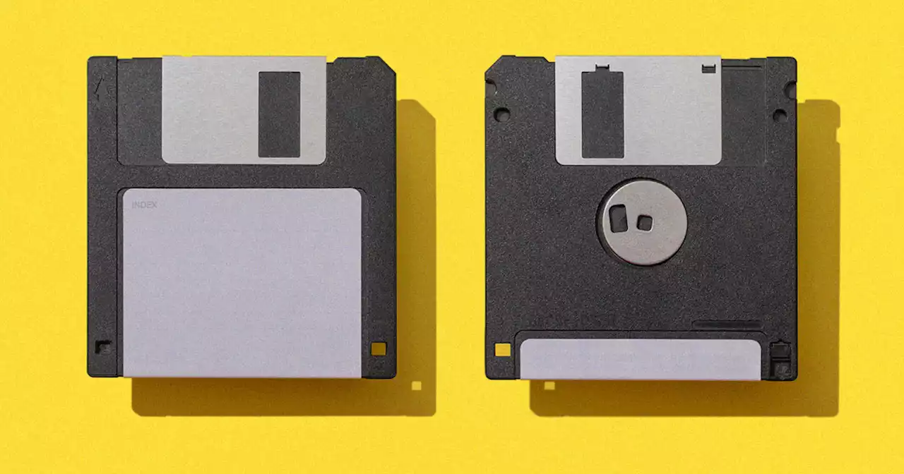 Japanese Government Says Employees Will Stop Saving Official Data on Floppy Disks