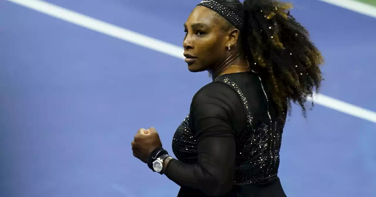 Serena Williams thrills crowd, advances to US Open third round