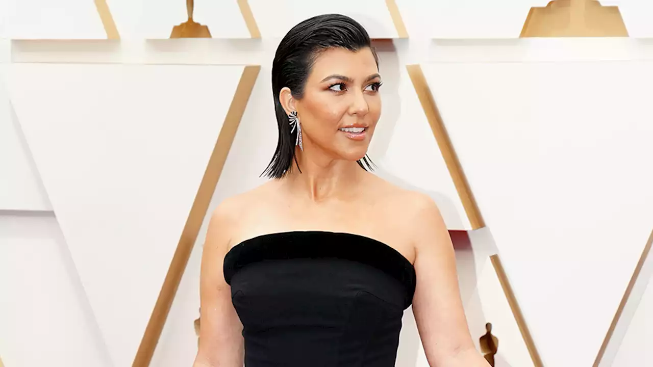 Kourtney Kardashian Says This Body Oil Is The Key to Looking Good Naked—& It’s 20% Off