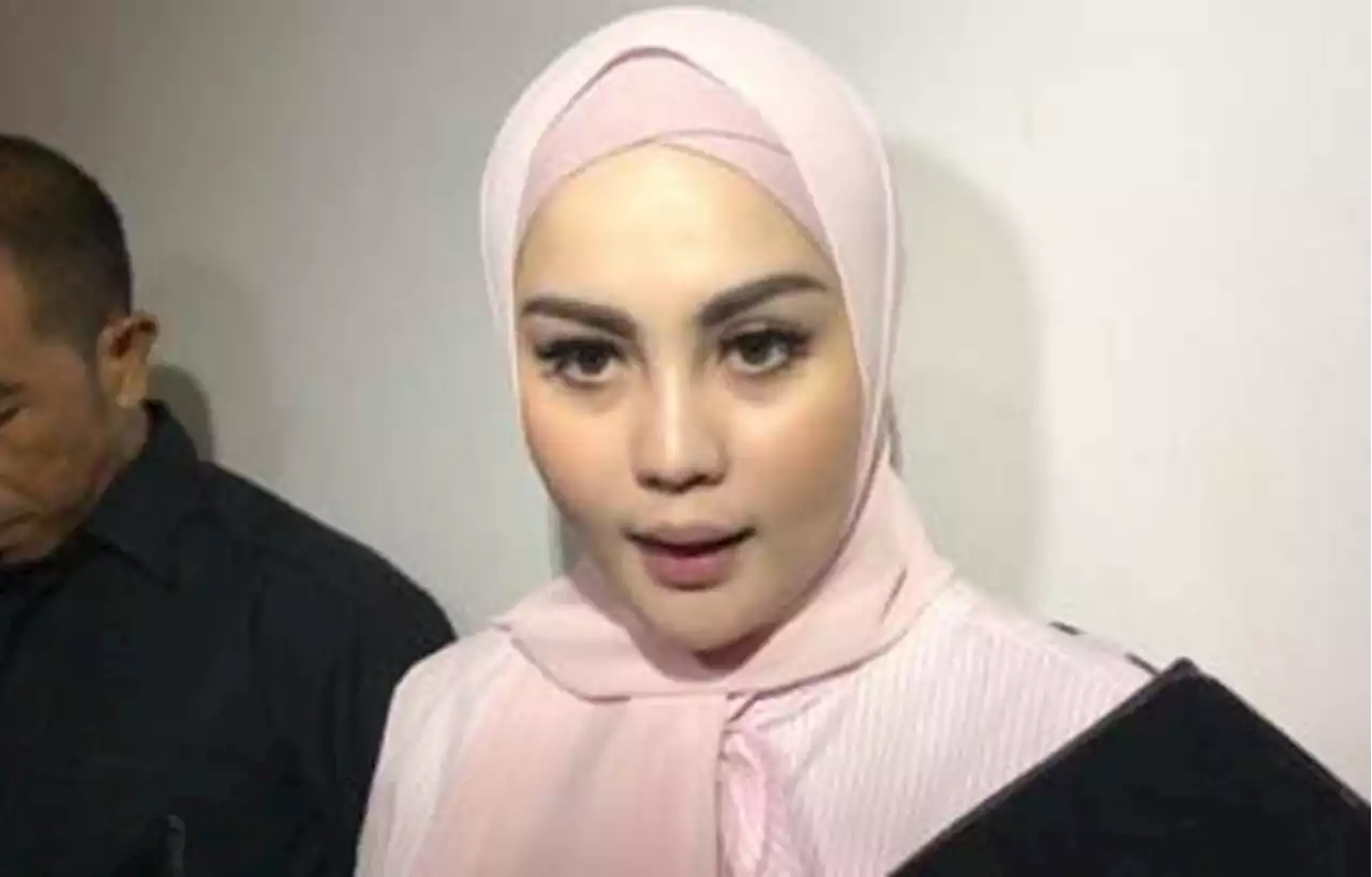 Jennifer Dunn Dikabarkan Copot Hijab, Begini Respons Faisal Haris