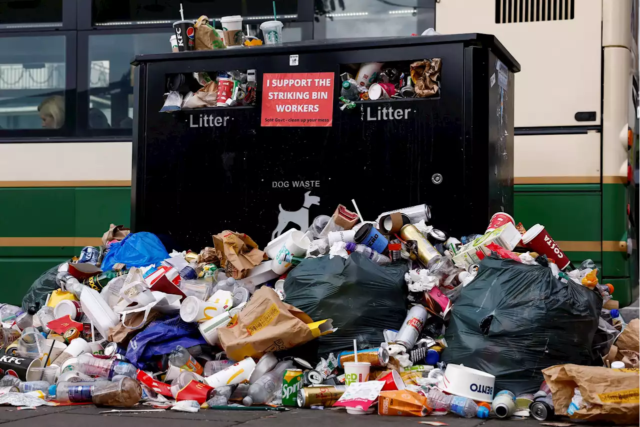 Bins at Windsor Castle will be emptied on time as 17% pay rise for bin workers sees off strike