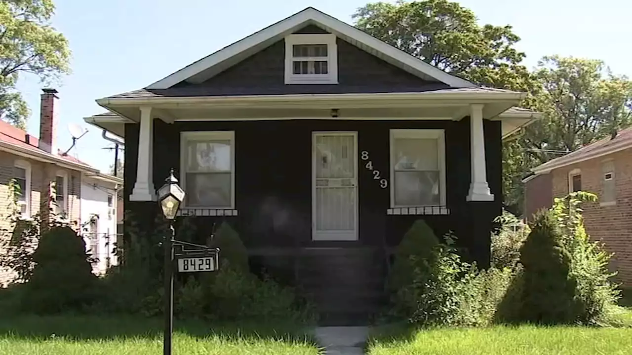 Chicago woman starts eviction process against stranger who moved into vacant home, refuses to leave