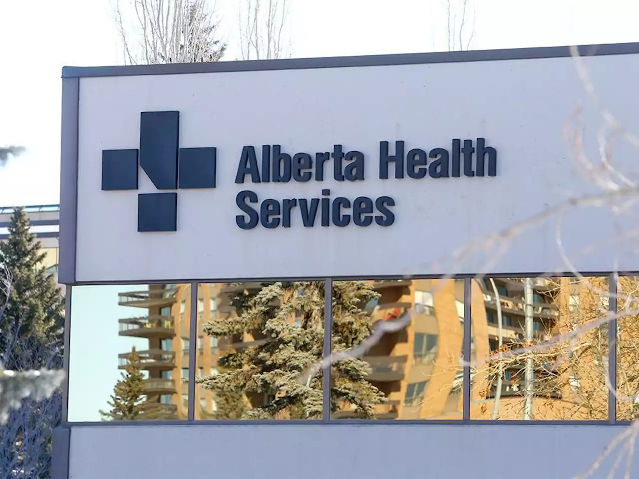 AHS to call Calgary surgical patients with waitlist updates