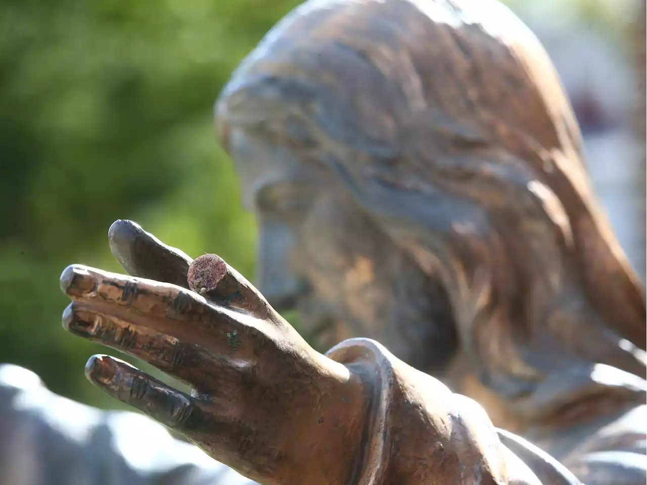 Hate crime unit investigates vandalism of Jesus statue at southwest church