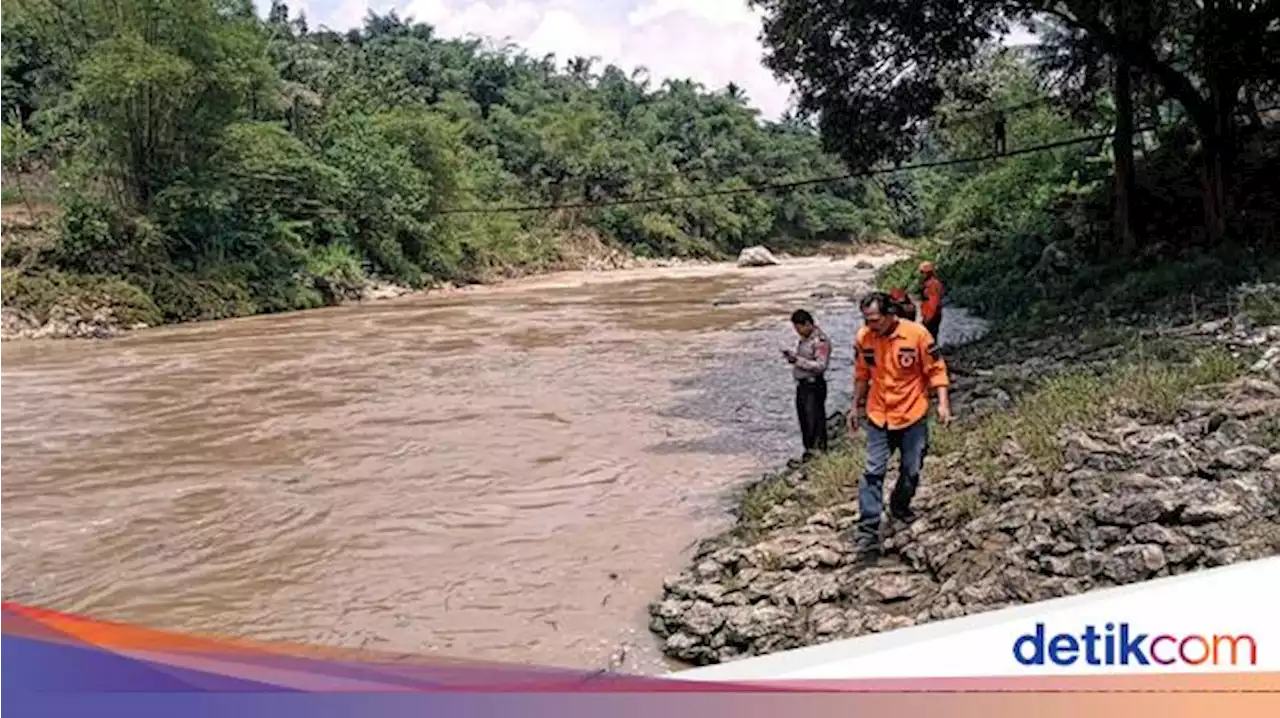 Tatapan Kosong Pria di Sukabumi Sebelum Hilang Terseret Sungai