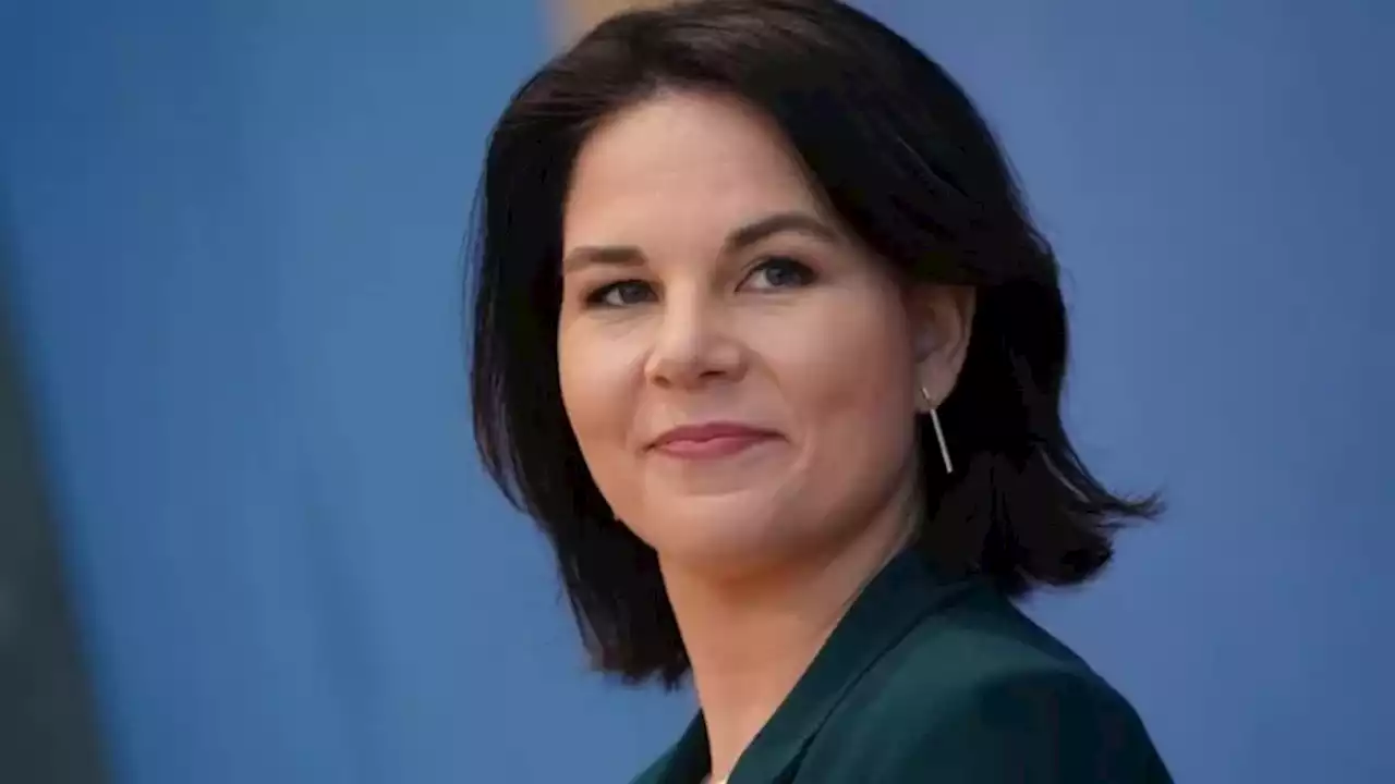 وزيرة خارجية ألمانيا تصل إلى كييف في زيارة «سرية»