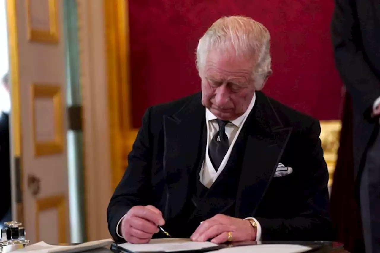 King Charles Goes Viral Over Struggles With Pen, Inkpot During Ceremonial Signing