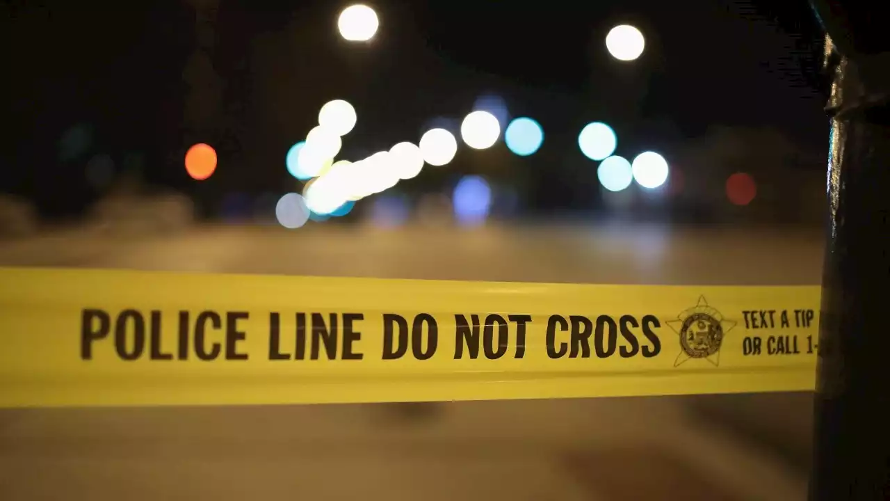 8 wounded, 2 fatally, in Chicago shootings Thursday