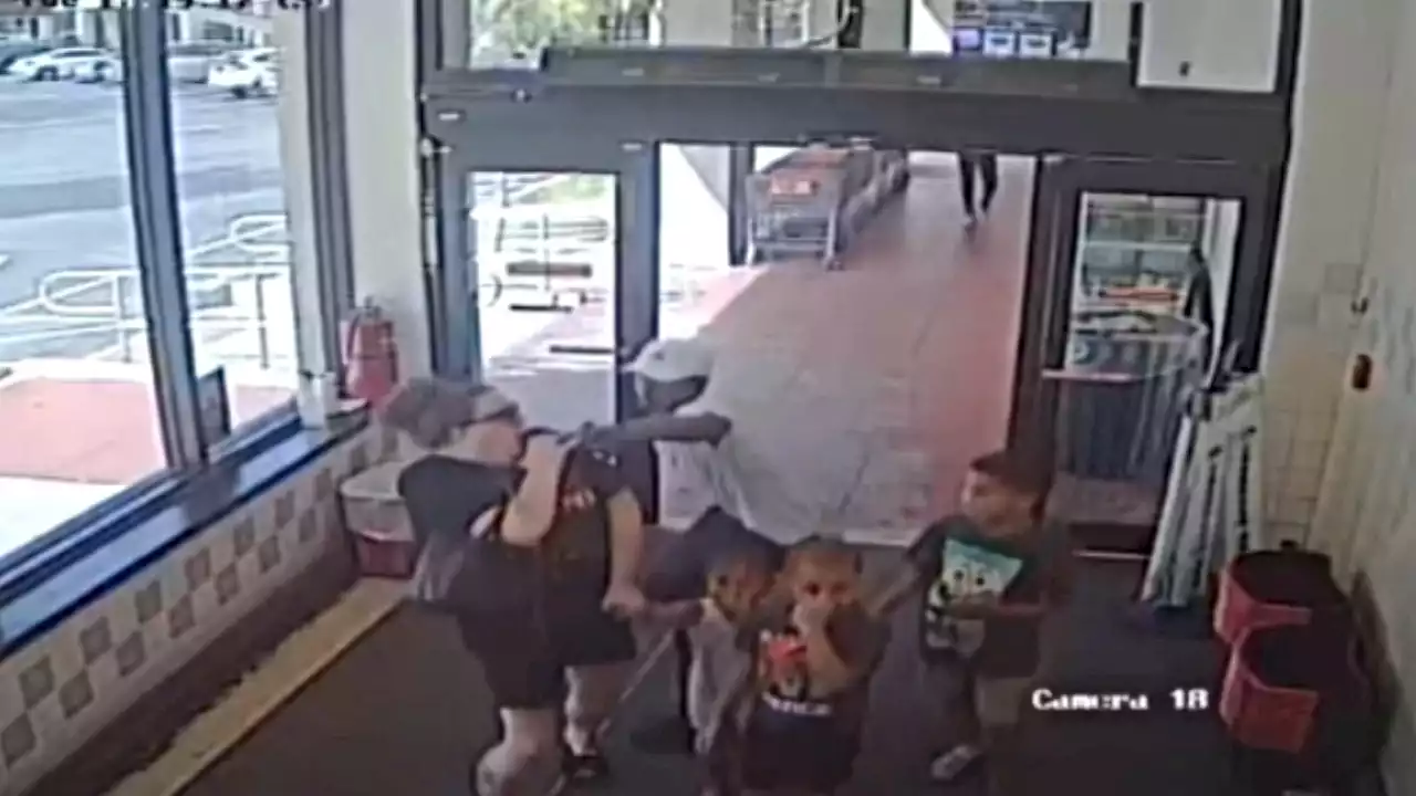 Florida man attacks mother in front of 3 children at grocery store