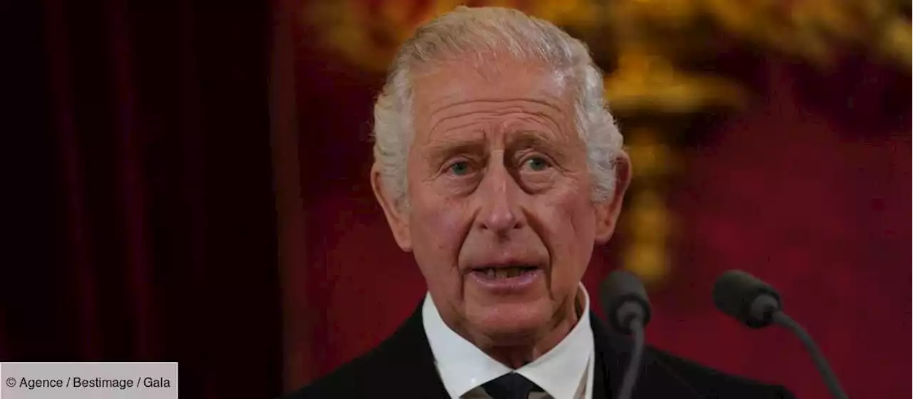 Charles III, officiellement proclamé roi, livre un discours rassembleur : “Nous devons donner l’exemple” - Gala