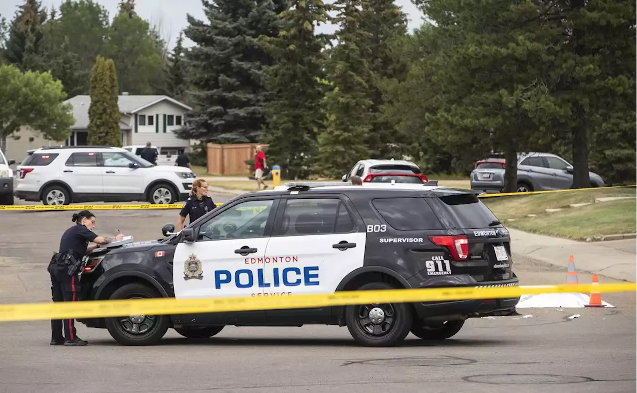 Man arrested after Edmonton stabbings charged with second-degree murder