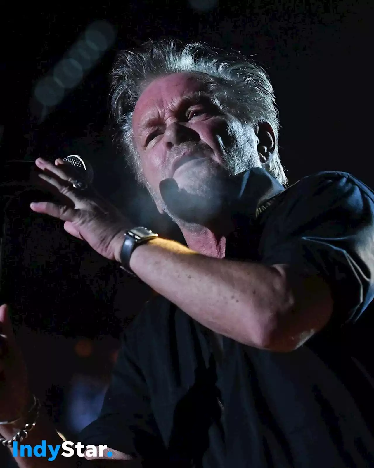 Mellencamp tops star-studded performances at Colts' fan appreciation night