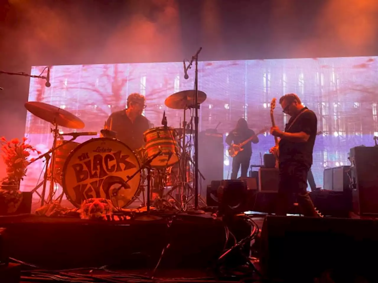 The Black Keys prove that midwest rock will never fade on new tour