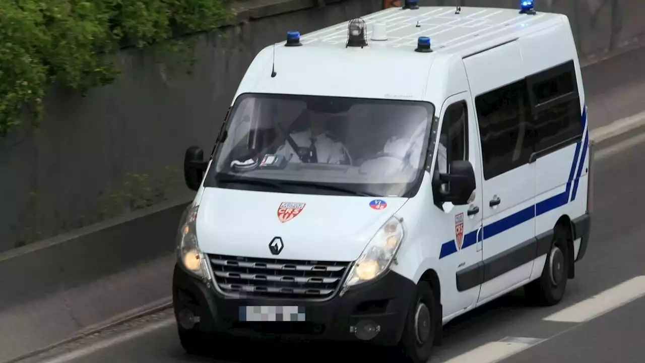 Paris : des Gilets jaunes se rassemblent en plusieurs endroits, 103 interpellations dont certaines pour violences