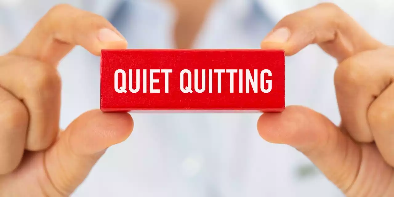 Thinking about quiet quitting? You're not alone. Quiet quitters make up half of the U.S. workforce, poll shows.