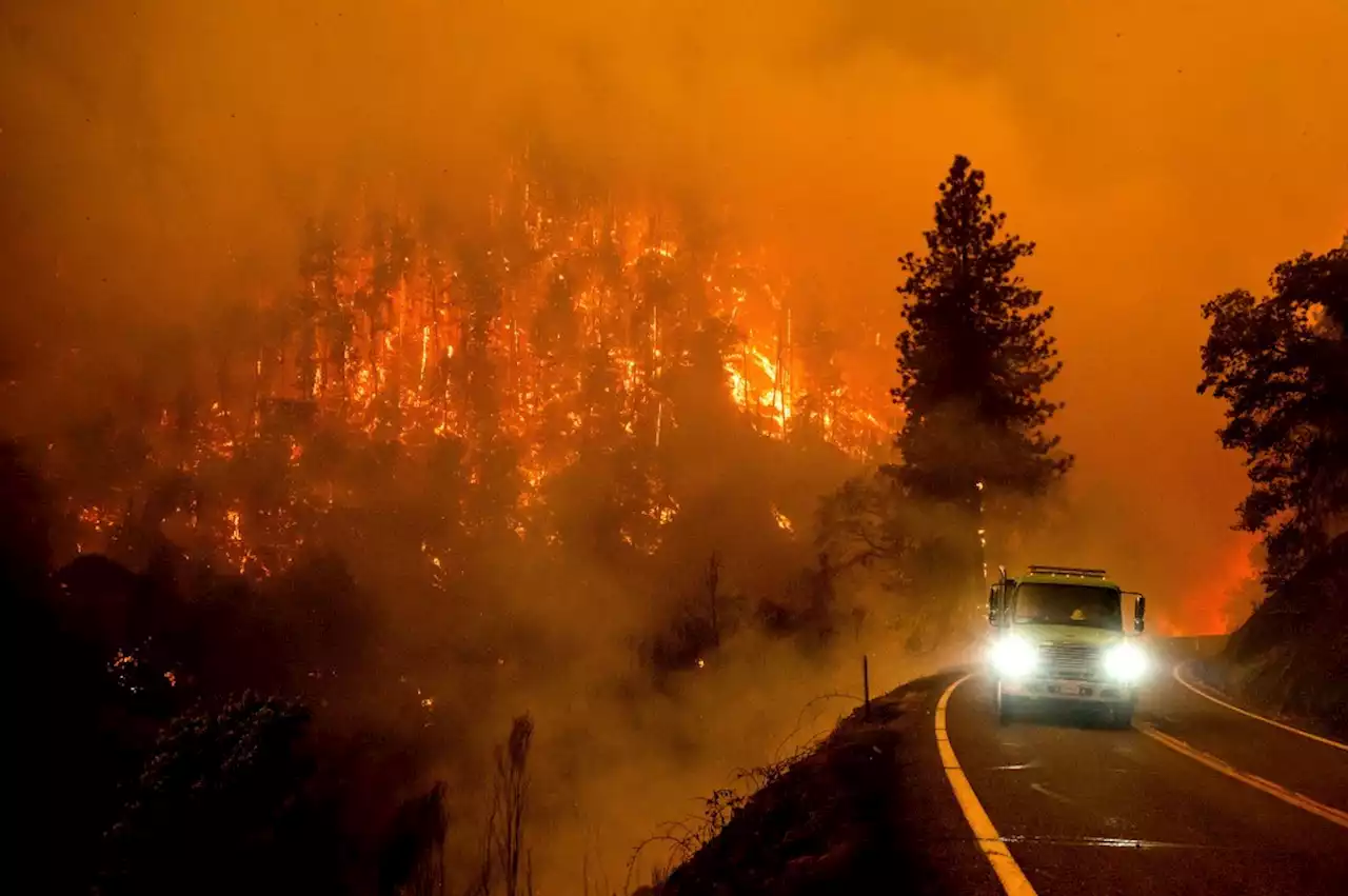 Opinion: Fight 21st-century wildfires with 21st-century technology