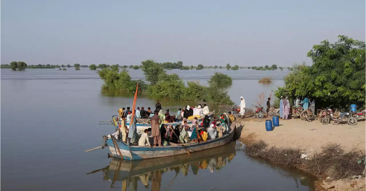 U.N. chief visits areas of Pakistan devastated by floods