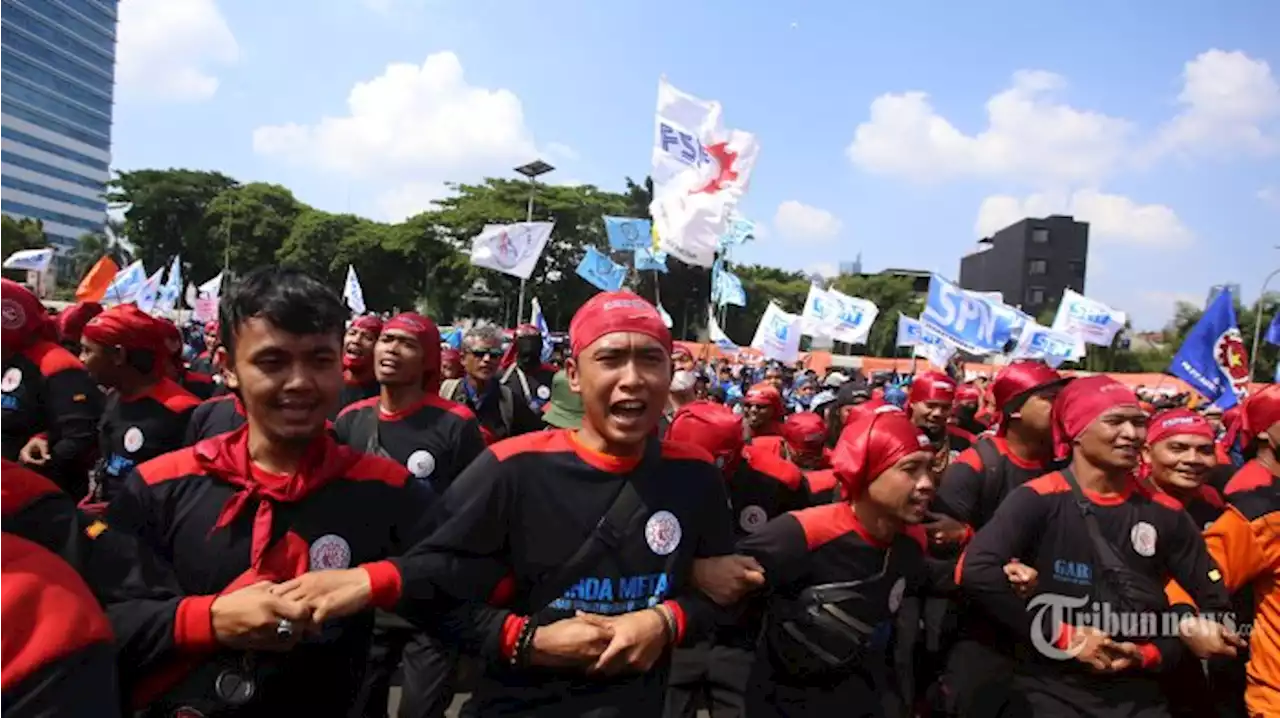 Harga BBM dan Tarif Ojol Naik, Bagaimana dengan Upah Pekerja? Ini Kata Kemenaker - Tribunnews.com