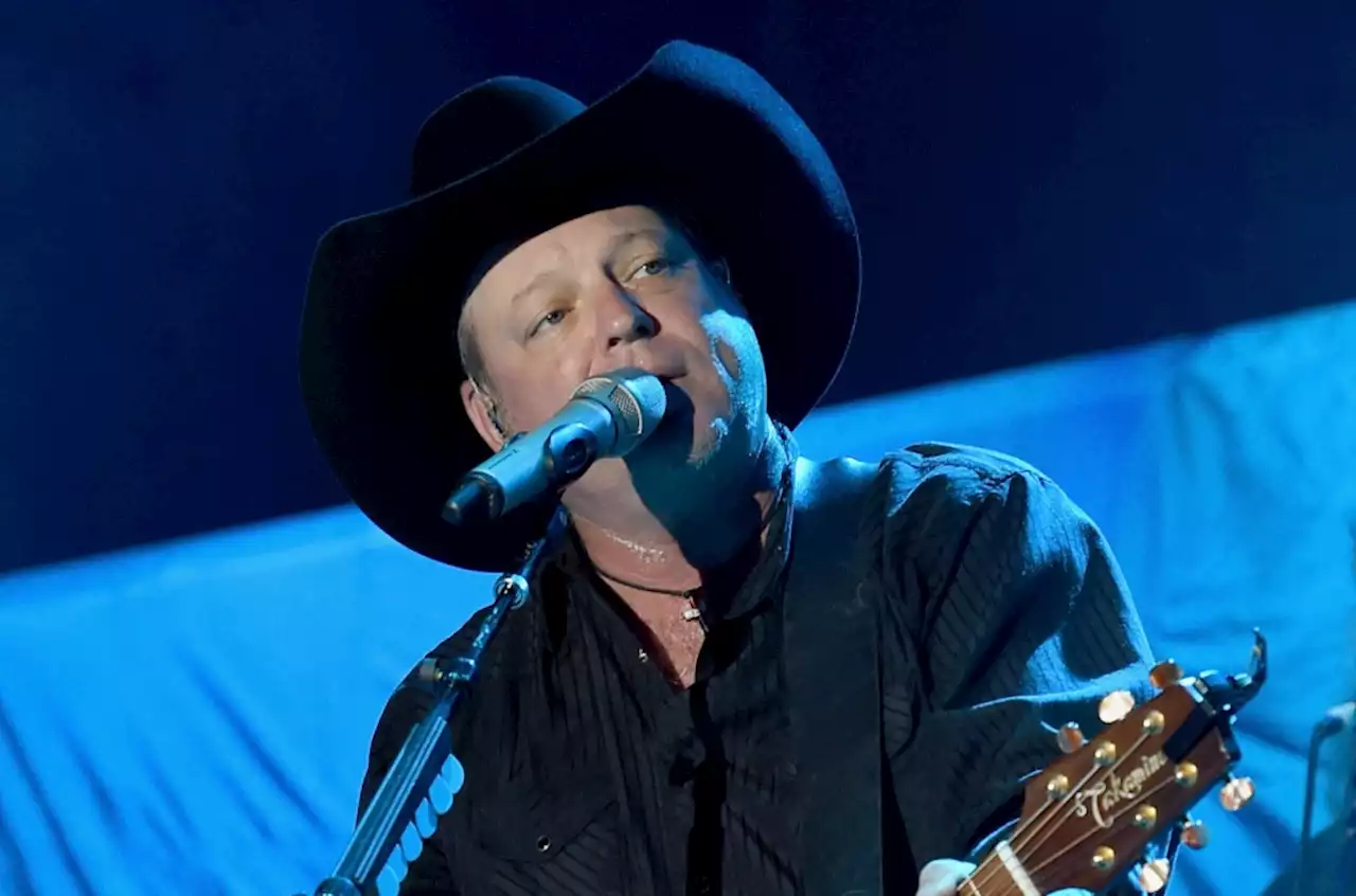 John Michael Montgomery Recovering After ‘Serious’ Tour Bus Accident