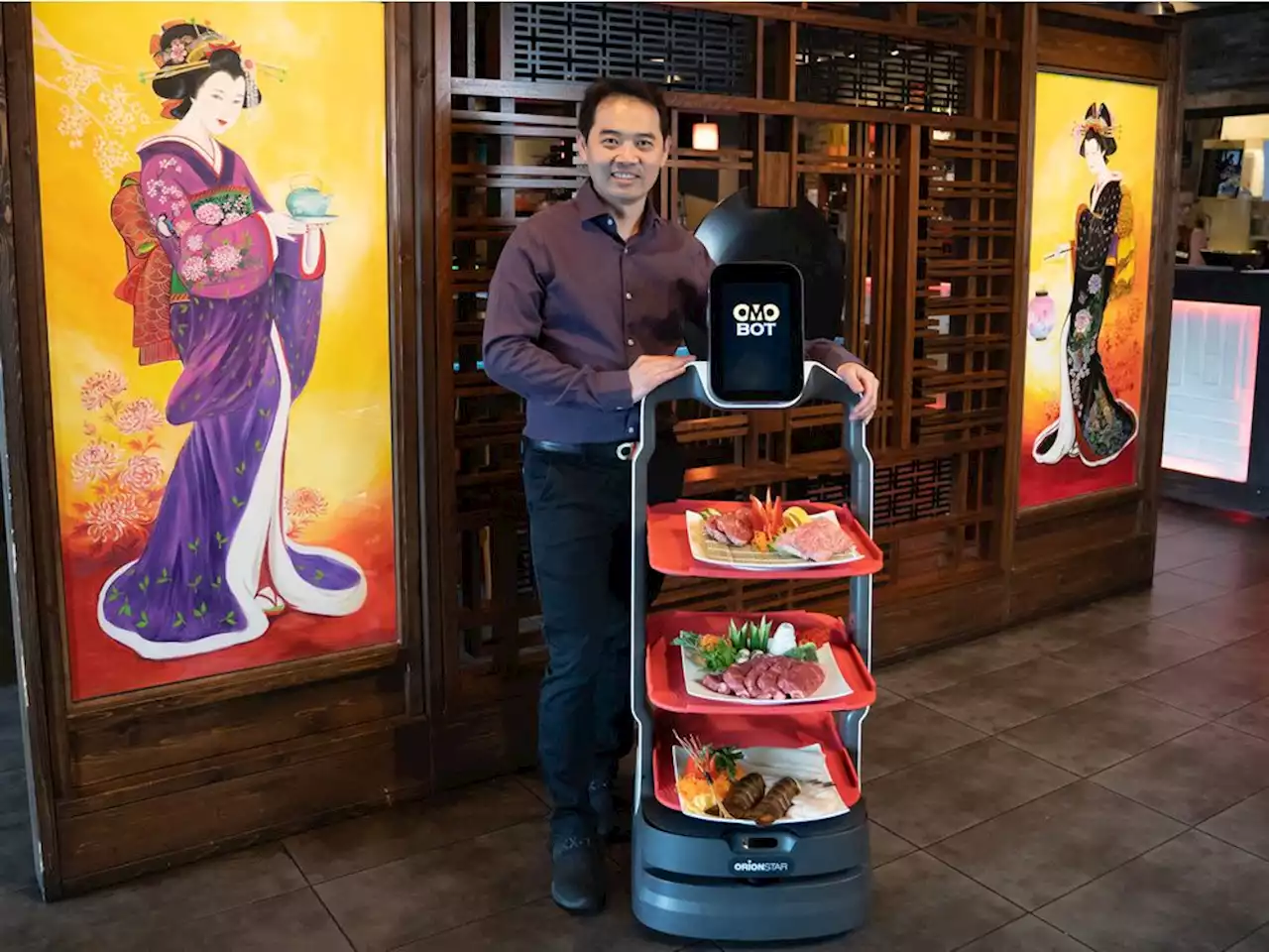 OMO Teppan and Kitchen's robot waiters usher in high-tech future of restaurants