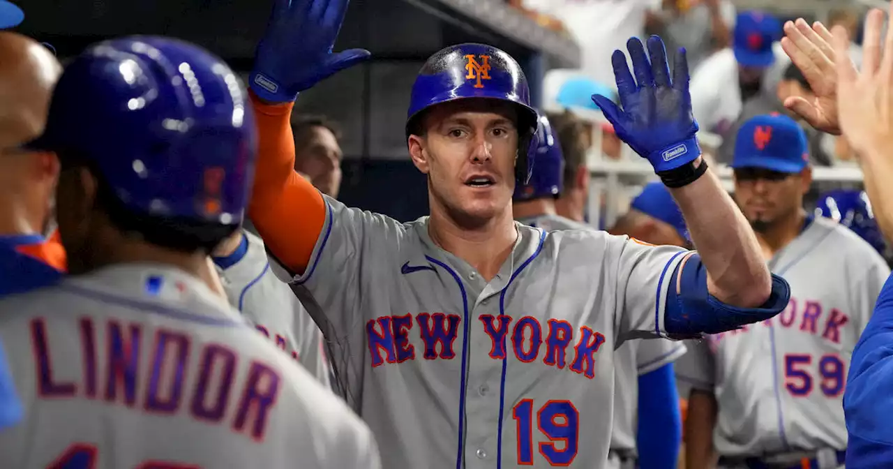 Canha's slam caps 8-run 4th inning, Mets rout Marlins