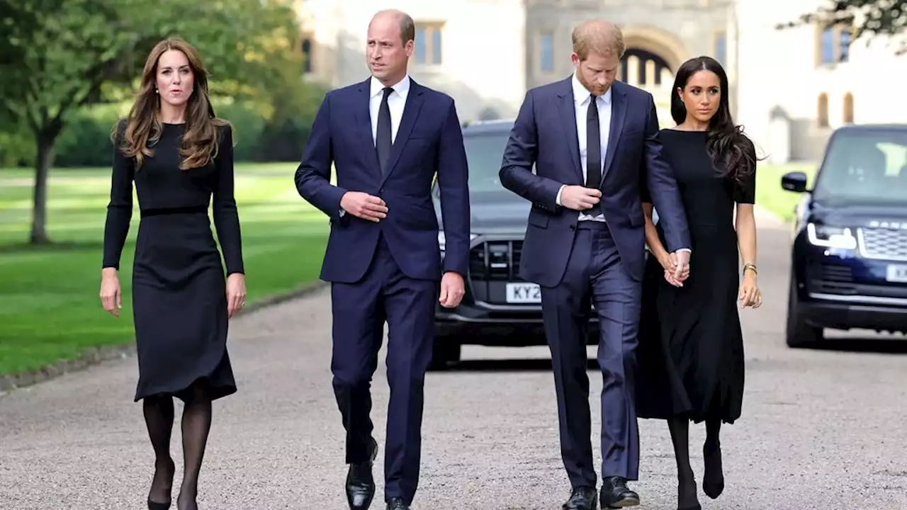 Kate Middleton et Meghan Markle sobres en noir : retour sur leurs looks quasi identiques pour leurs retrouvailles