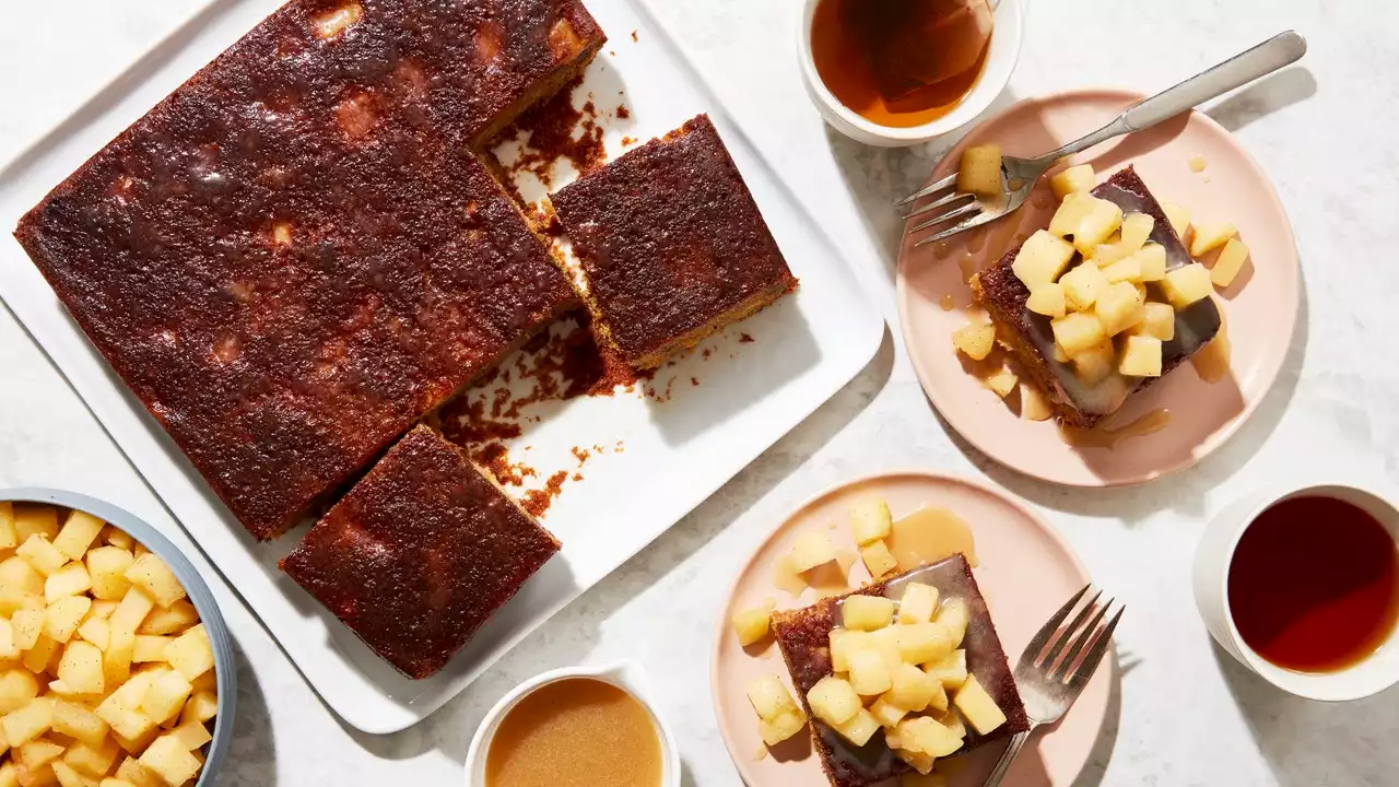 Apple Cake, Meet Sticky Toffee Pudding