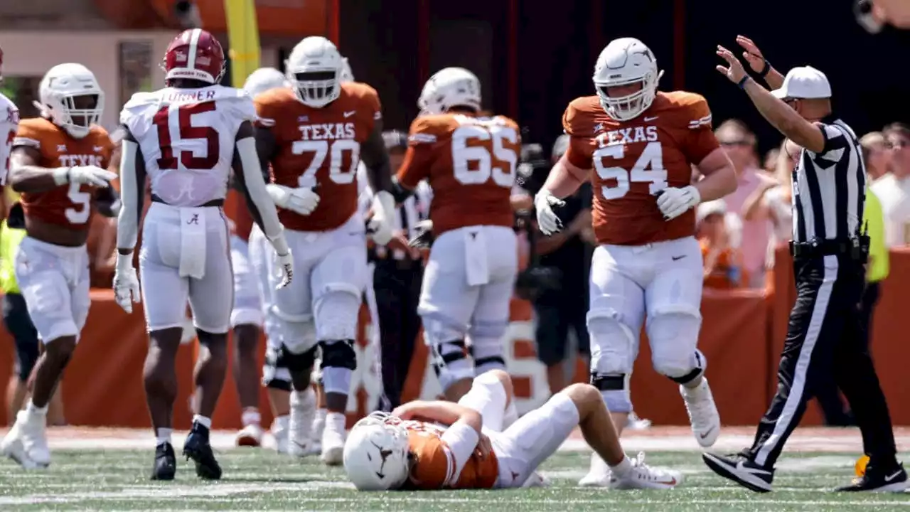 Texas QB Ewers has sprained clavicle in Alabama loss