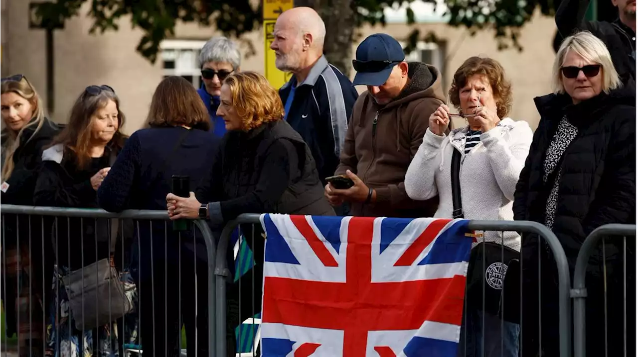 Queen Elizabeth tritt letzte Reise an: Ihr Sarg wurde in Balmoral abgeholt