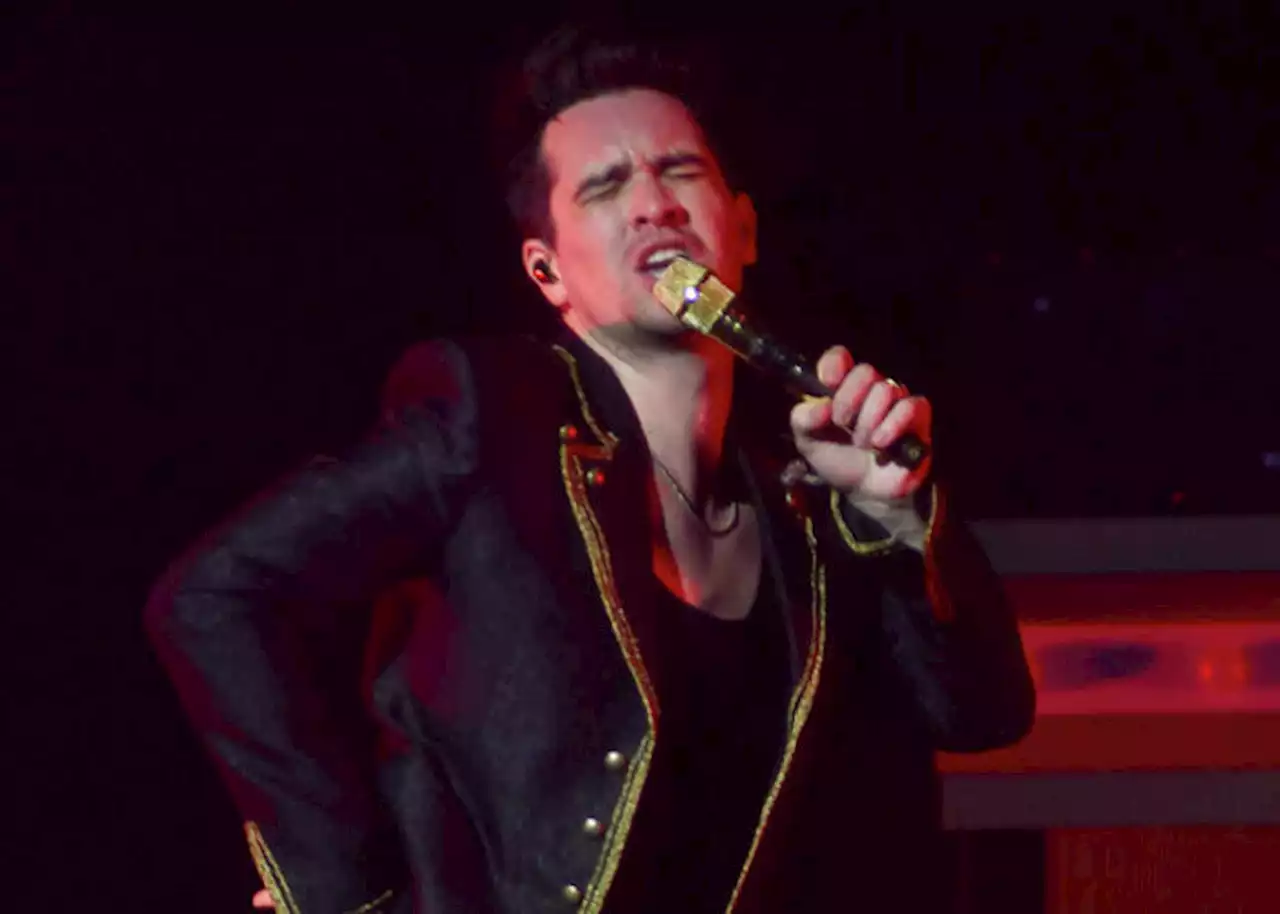 Panic! At the Disco performs the hits, and entire ‘Viva Las Vengeance’ album, at Houston show