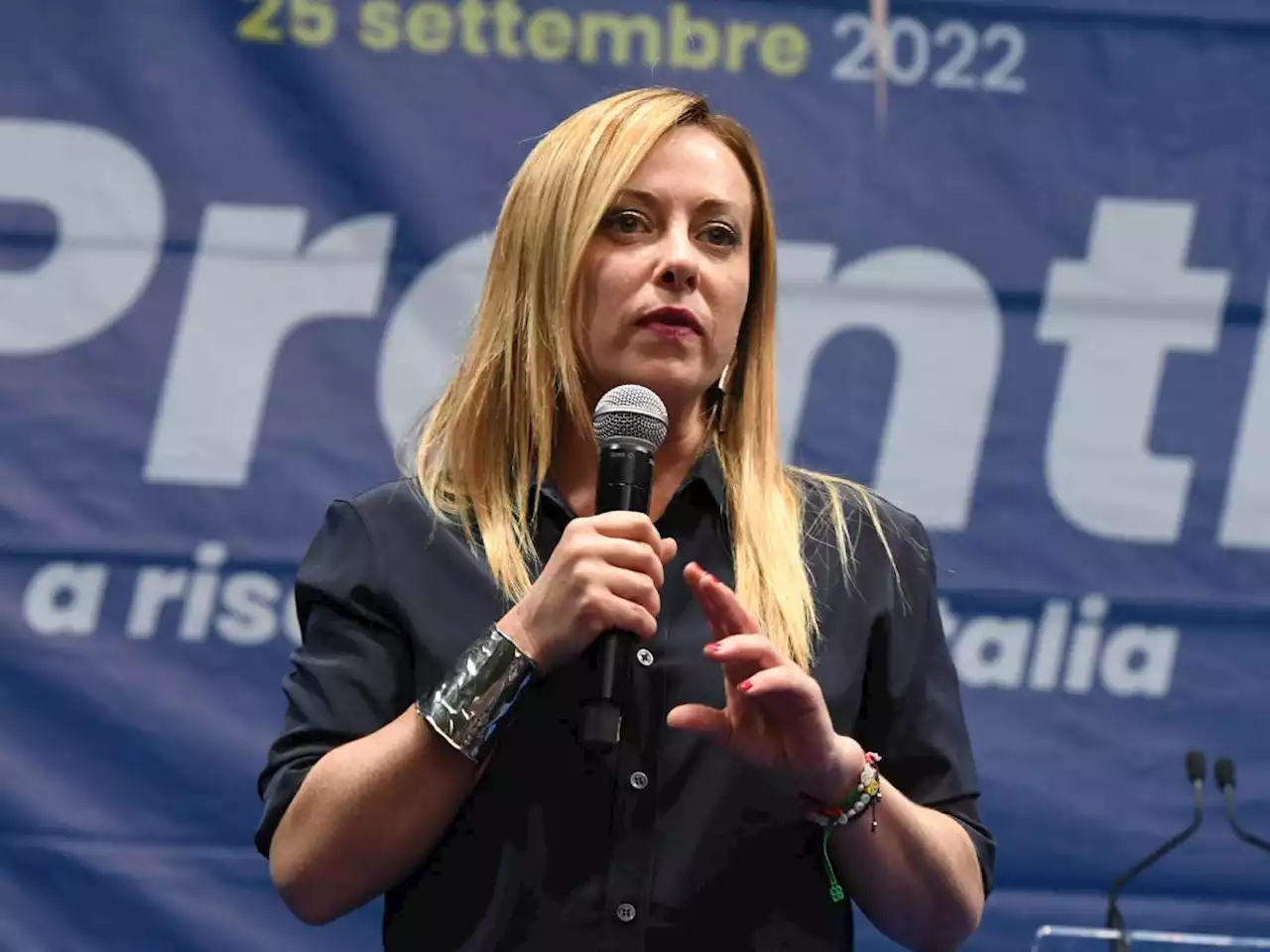 Dominio social per Giorgia Meloni, cresce Berlusconi. Letta fuori dalla top10