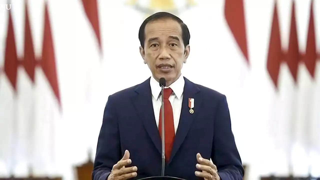 Jokowi Minta Yasonna Ganti Dirjen Jika Tak Bisa Perbaiki Layanan Imigrasi