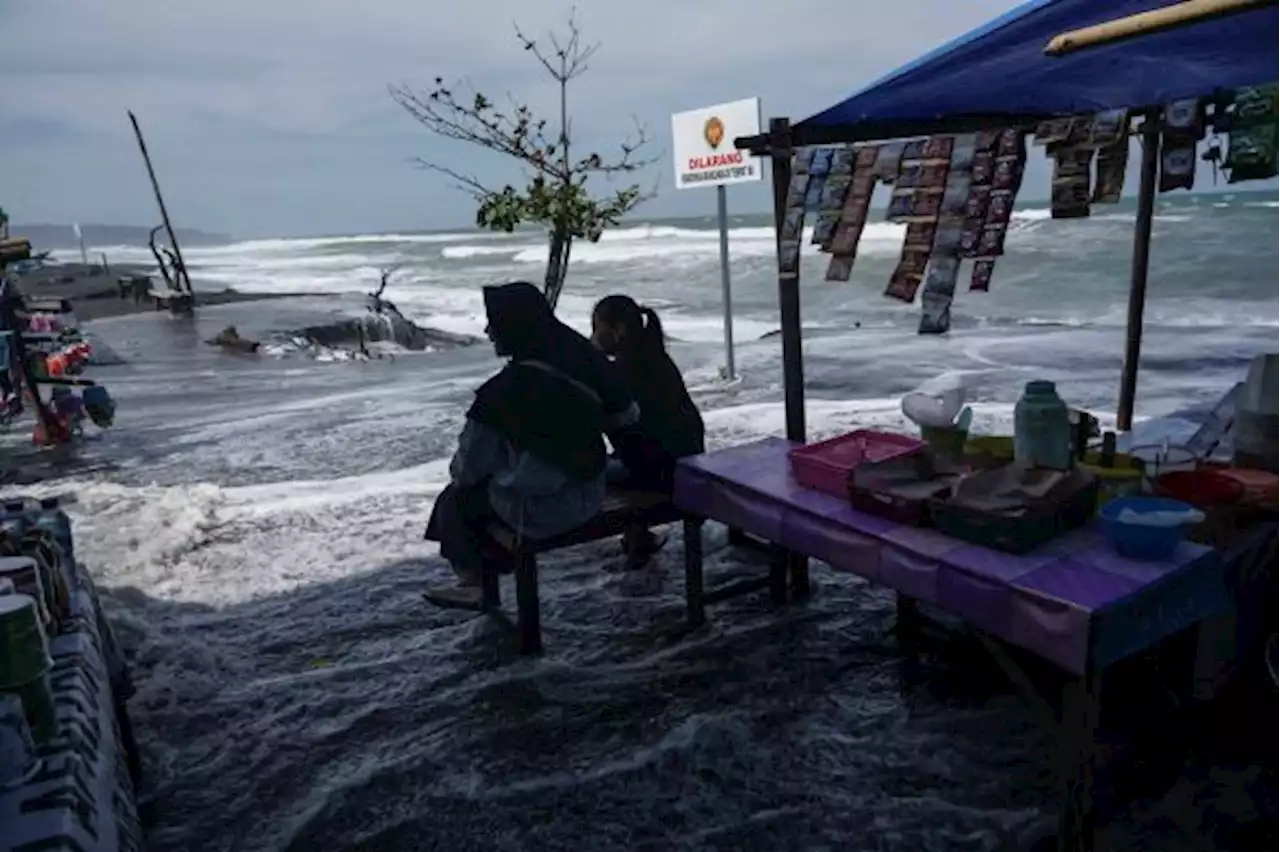 BMKG: Waspada Gelombang Tinggi hingga 4 Meter hingga 12 September