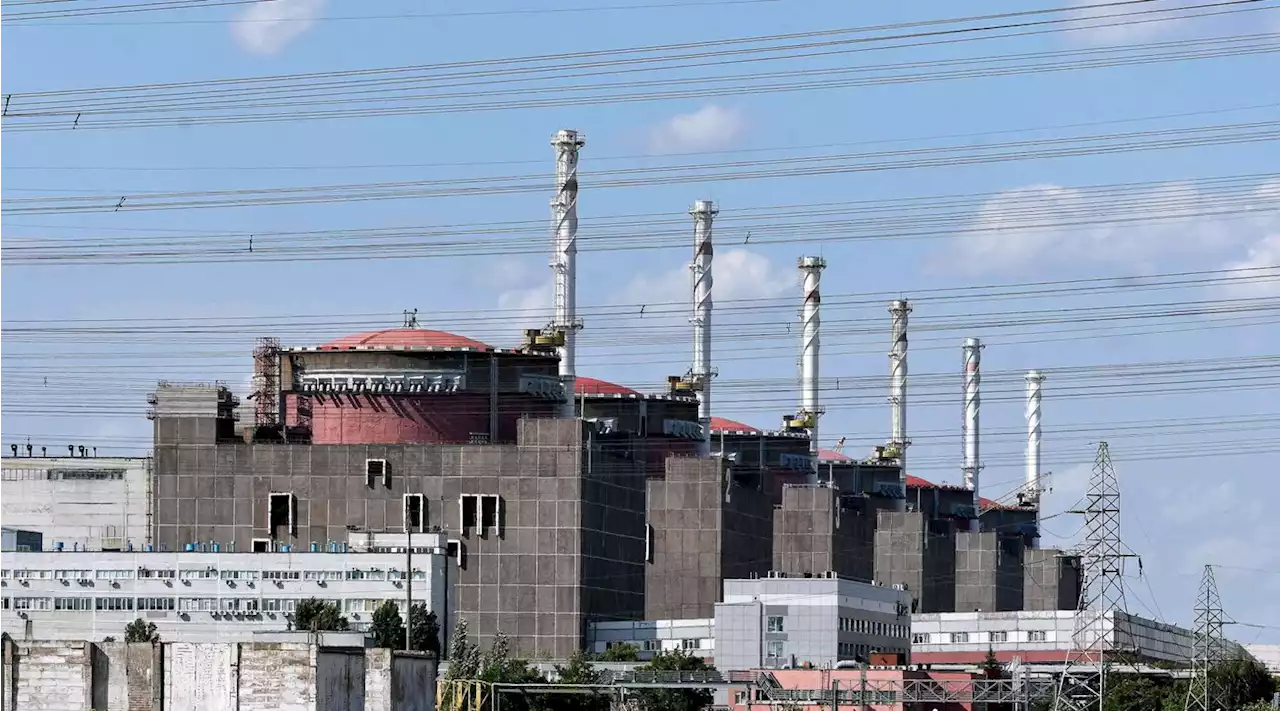 Macron: 'Le forze russe si ritirino dalla centrale di Zaporizhzhia'