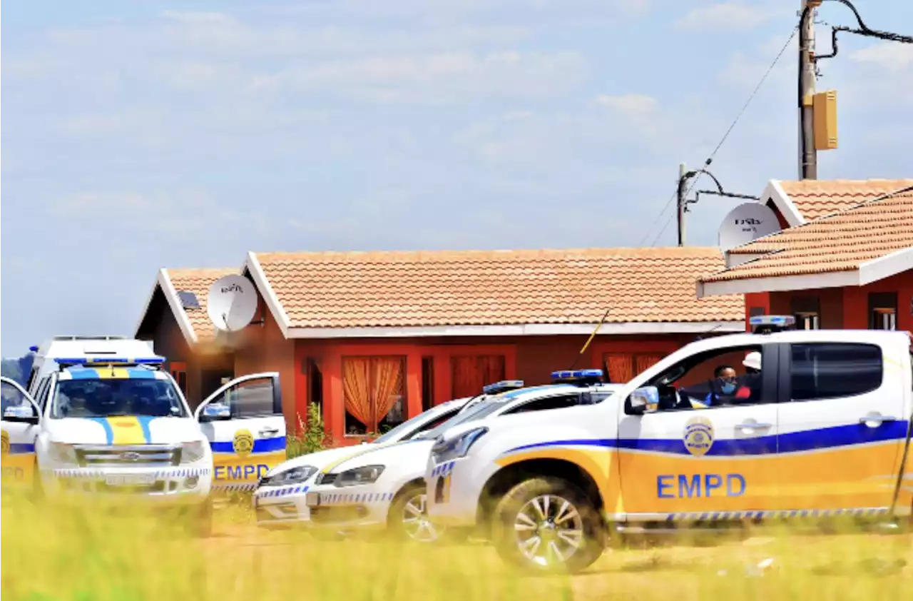 BREAKING NEWS LIVE | 7 EMPD officers arrested for murder, defeating ends of justice | News24