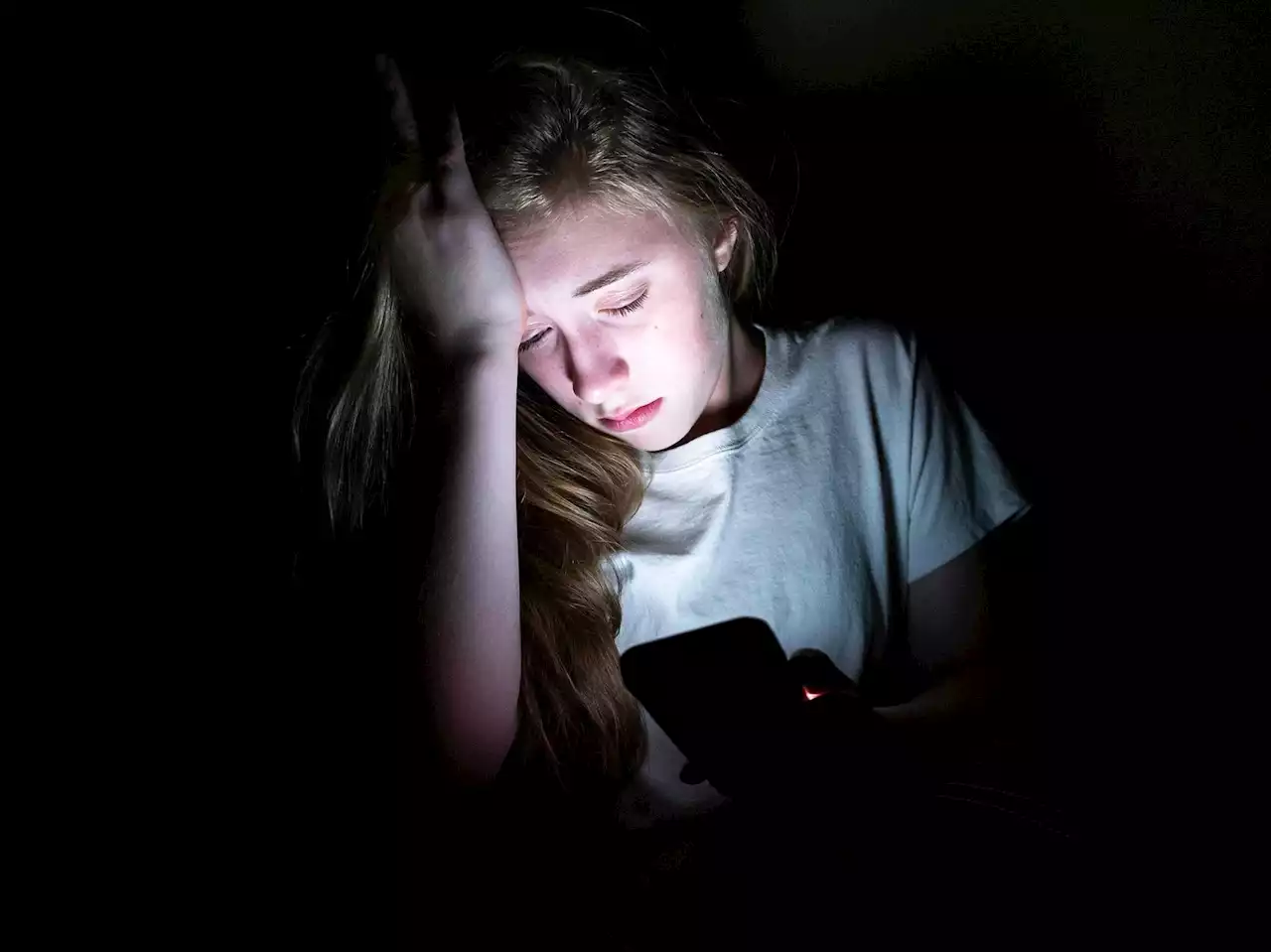 Experts weigh in on best ways to protect kids from cyberbullying