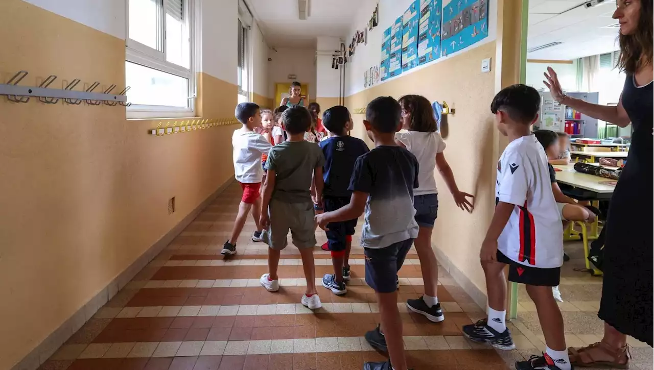 La scuola riapre senza mascherine, ma la grande paura ora è il caro gas