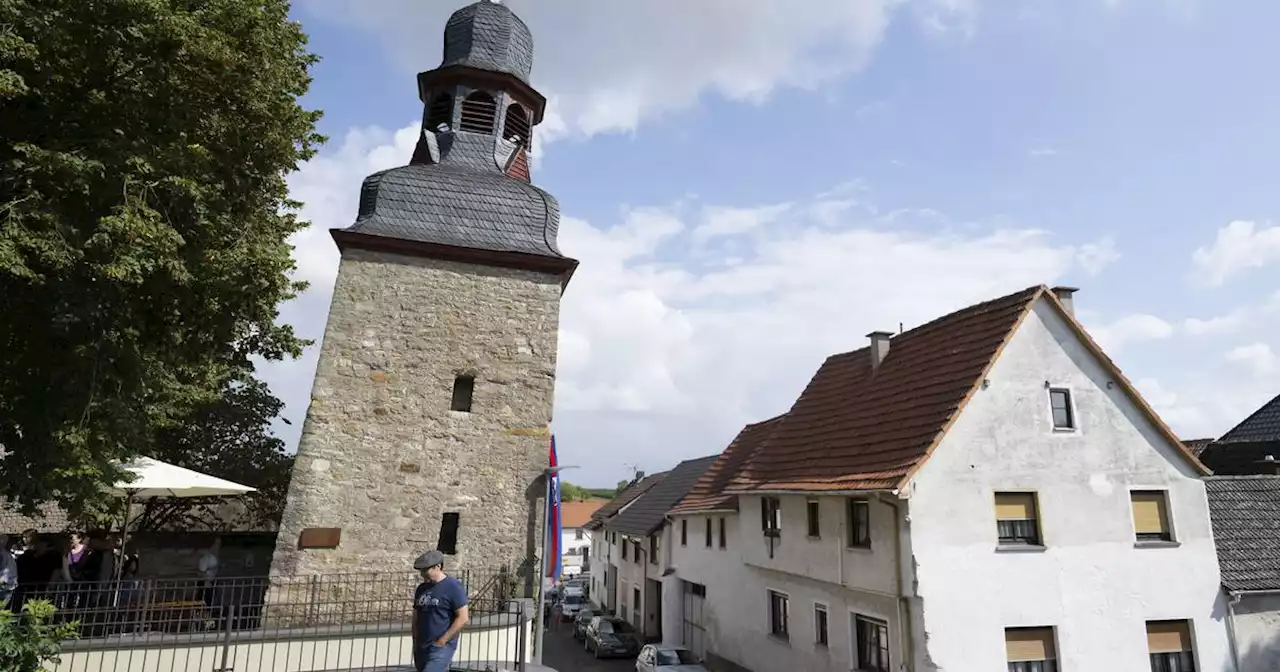 Rekord in Gau-Weinheim: Der schiefste Turm der Welt steht in Deutschland