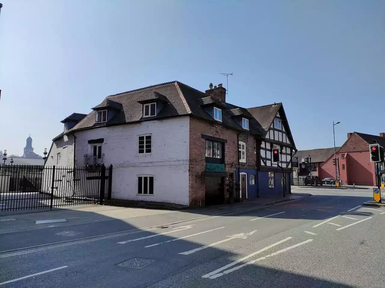 Shrewsbury town house 'oozing which character' for sale - and has just been reduced