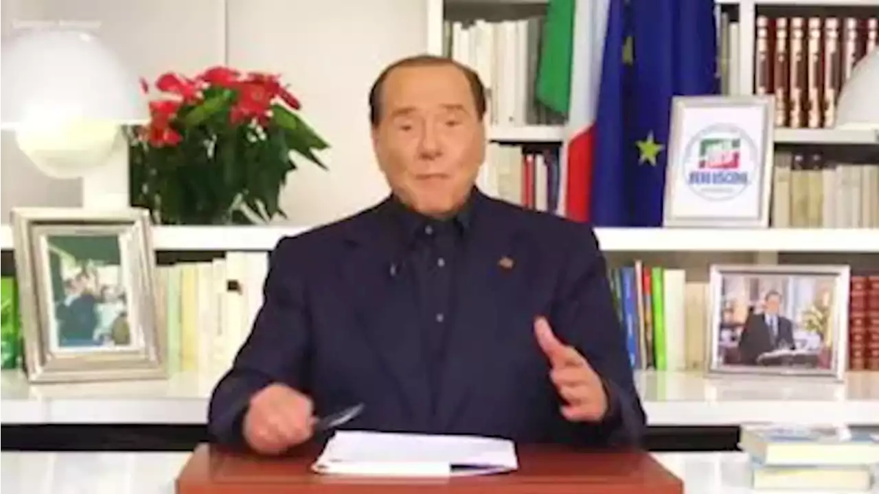 Berlusconi: 'Stipendio dei giovani sia almeno di 1000 euro' - Il Sole 24 ORE