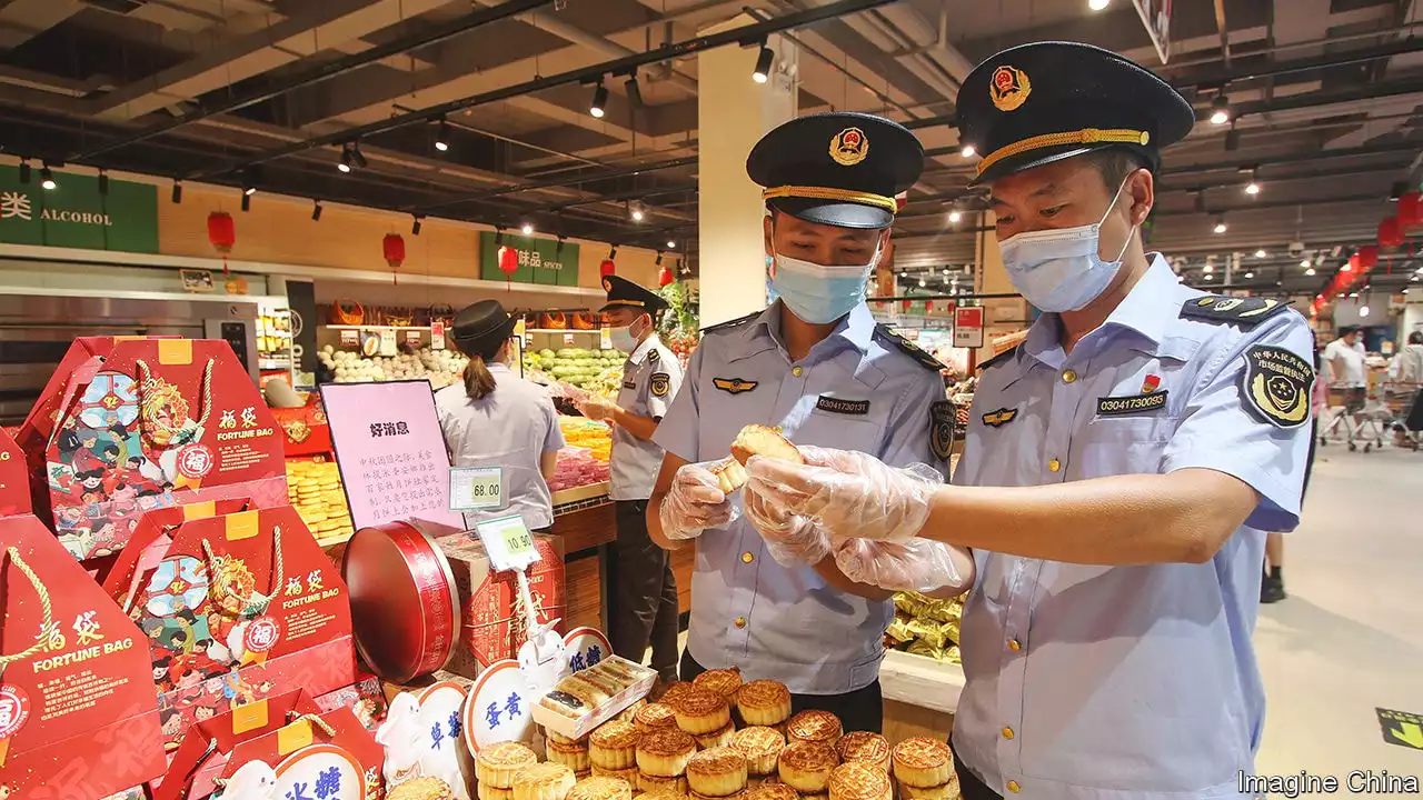 China’s government bites down on expensive mooncakes