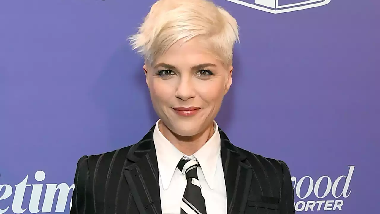 Selma Blair Says Hot Lights Affect Speech, DWTS Starts a 'New Chapter' in Her MS Story