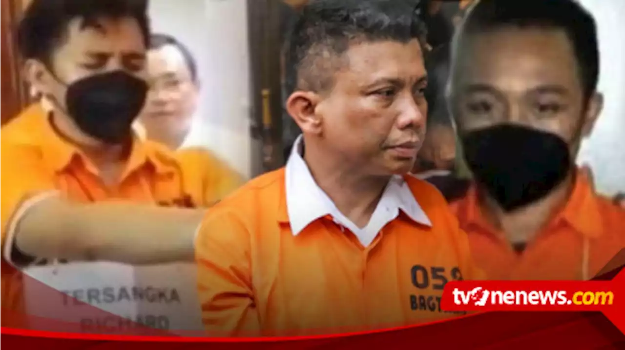 Sudah Sama-sama Berbaju Oranye, Bripka RR dan Bharada E kini Berani 'Hajar' Ferdy Sambo, Bilang Sambo Sempat Lakukan Hal ini Sebelum Habisi Brigadir J