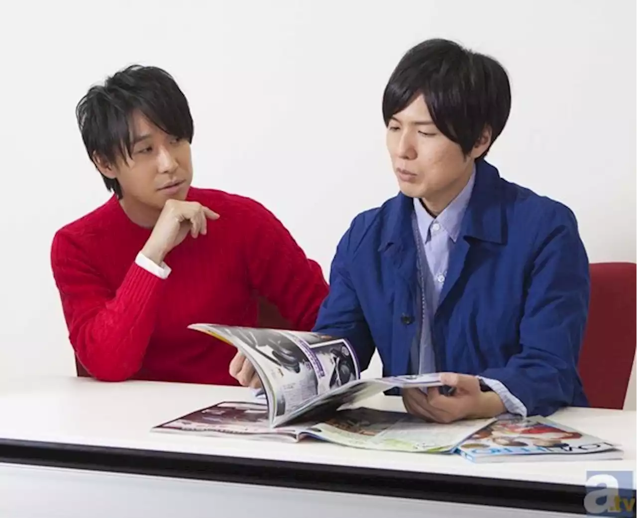 鈴村さんと神谷さんが初の番組本『仮面ラジレンジャー大百科』を語る | アニメイトタイムズ