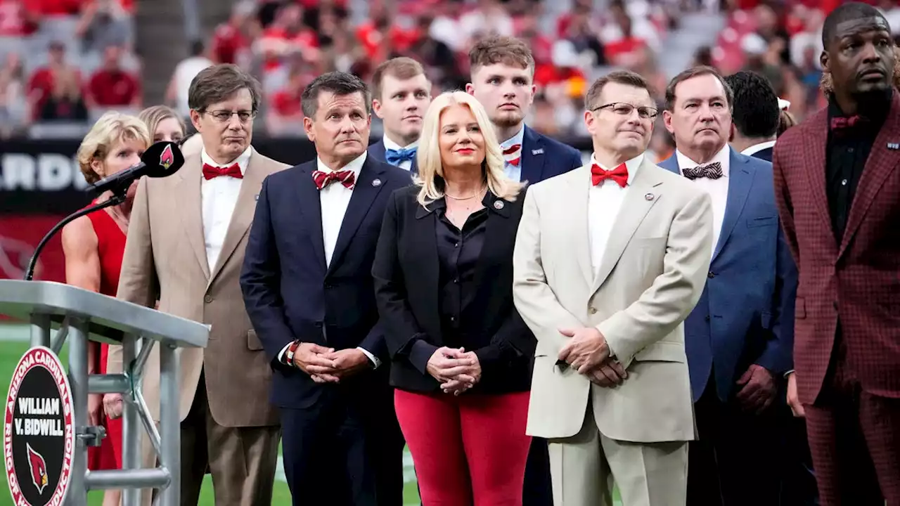 Arizona Cardinals induct late owner Bill Bidwill into Ring of Honor at Week 1 game