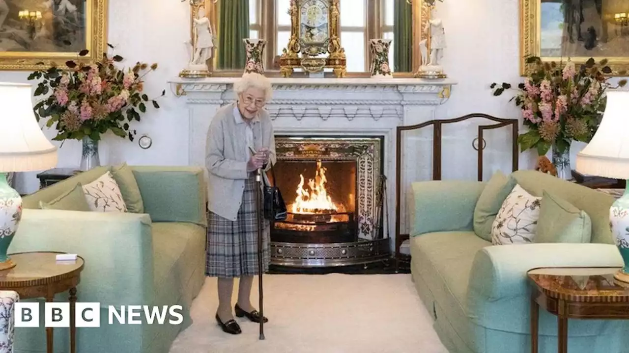 Taking last public photos of the Queen was 'an honour and privilege'