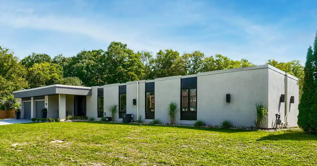 This $2.3 million home north of Toronto is inspired by Frank Lloyd Wright